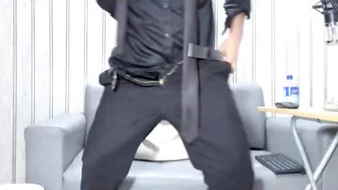 Snapshot of cesar_dant chatting on November 1, 3:19 am Cesar online show from November 1, 3:19 am