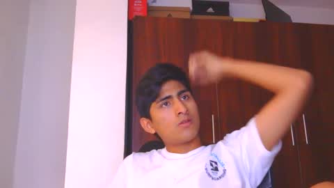 Snapshot of cesarex148 chatting on December 4, 11:13 pm Cesar online show from December 4, 11:13 pm