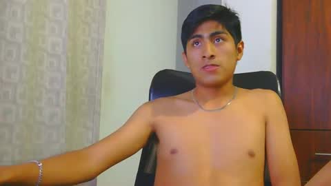 Snapshot of cesarex148 chatting on December 5, 2:31 am Cesar online show from December 5, 2:31 am