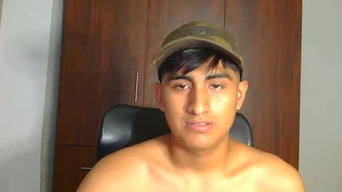 Snapshot of cesarex148 chatting on February 25, 11:33 pm Cesar online show from February 25, 11:33 pm