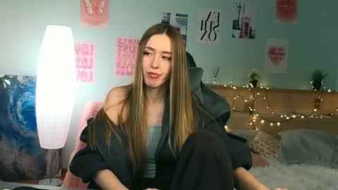 my name is Eva online show from January 16, 7:40 pm