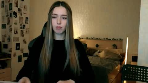 my name is Eva online show from February 1, 7:34 pm