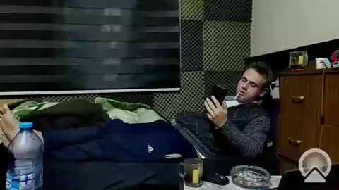 Snapshot of cezar46 chatting on January 7, 7:38 pm cezar online show from January 7, 7:38 pm