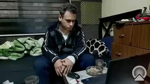 Snapshot of cezar46 chatting on January 9, 9:27 am cezar online show from January 9, 9:27 am