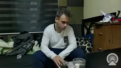 Snapshot of cezar46 chatting on January 10, 2:45 pm cezar online show from January 10, 2:45 pm