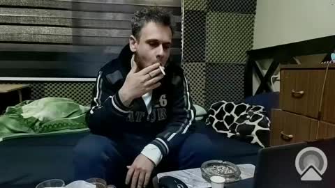 Snapshot of cezar46 chatting on January 11, 7:49 am cezar online show from January 11, 7:49 am