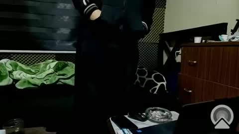 Snapshot of cezar46 chatting on January 12, 6:16 pm cezar online show from January 12, 6:16 pm