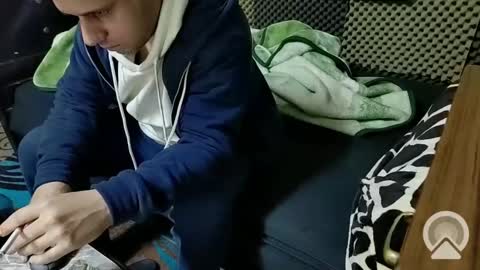 Snapshot of cezar46 chatting on February 10, 6:35 pm cezar online show from February 10, 6:35 pm