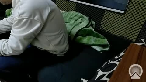 Snapshot of cezar46 chatting on February 11, 2:57 pm cezar online show from February 11, 2:57 pm