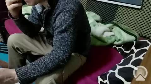 Snapshot of cezar46 chatting on March 1, 6:11 pm cezar online show from March 1, 6:11 pm