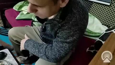 Snapshot of cezar46 chatting on March 1, 10:21 pm cezar online show from March 1, 10:21 pm