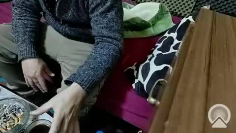 Snapshot of cezar46 chatting on March 6, 11:14 am cezar online show from March 6, 11:14 am