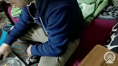 Snapshot of cezar46 chatting on March 11, 4:21 am cezar online show from March 11, 4:21 am