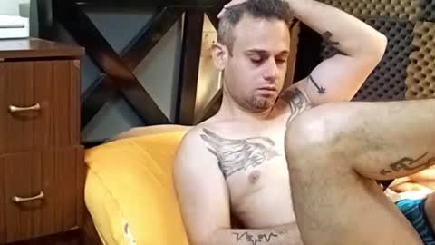 Snapshot of cezar46 chatting on September 15, 12:05 pm cezar online show from September 15, 12:05 pm