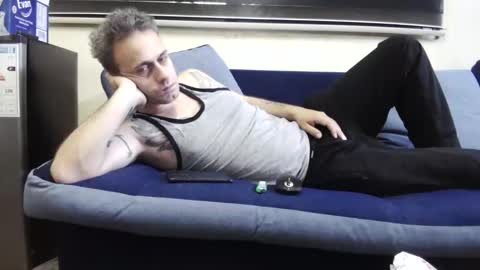 Snapshot of cezar46 chatting on October 20, 5:24 pm cezar online show from October 20, 5:24 pm