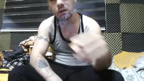 Snapshot of cezar46 chatting on October 26, 3:45 am cezar online show from October 26, 3:45 am