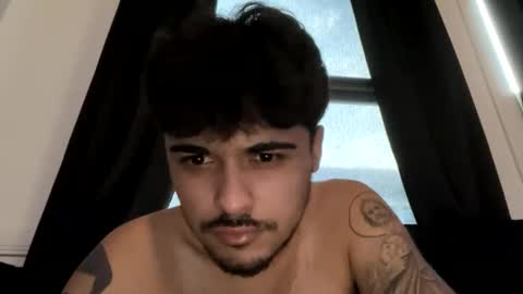 Snapshot of cezarthebreeder chatting on April 10, 2:11 pm cezarthebreeder online show from April 10, 2:11 pm