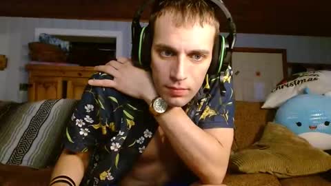 Snapshot of cguffey2284 chatting on December 29, 10:03 pm cguffey2284 online show from December 29, 10:03 pm