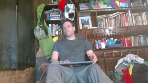 Snapshot of cguffey2284 chatting on February 27, 12:10 am cguffey2284 online show from February 27, 12:10 am