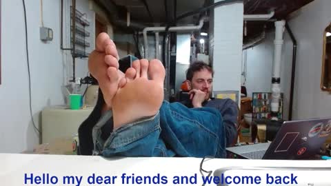 Snapshot of cguffey2284 chatting on December 13, 11:32 pm cguffey2284 online show from December 13, 11:32 pm