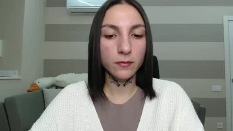 Kate online show from December 9, 1:02 pm