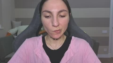 Kate online show from May 11, 1:06 pm