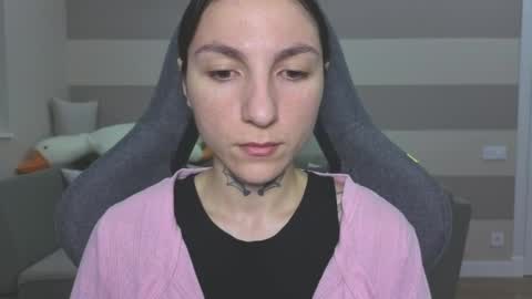 Kate online show from May 13, 6:33 am