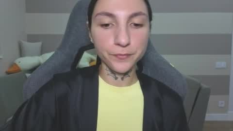 Kate online show from August 3, 9:04 am