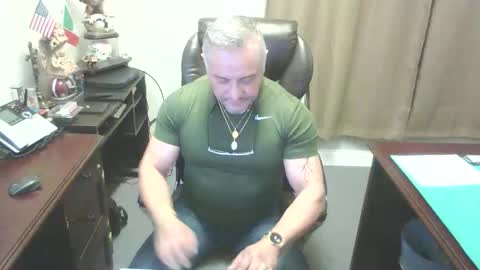 Chuck online show from January 12, 1:00 am