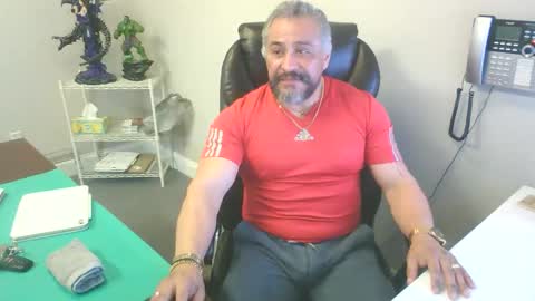 Snapshot of chacho1968 chatting on March 2, 1:08 am Chuck online show from March 2, 1:08 am