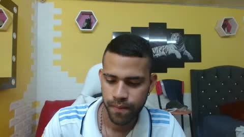 chacorta_ online show from May 15, 1:01 am