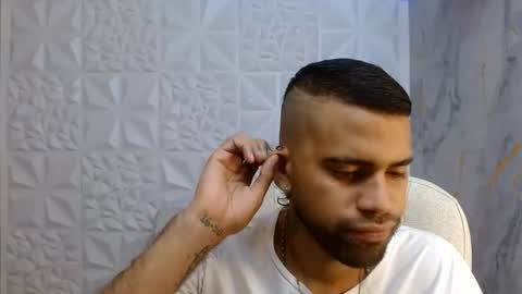 chacorta_ online show from June 27, 12:44 pm