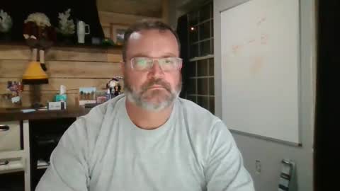 Snapshot of chadmichaell chatting on December 4, 2:10 am chadmichaell online show from December 4, 2:10 am