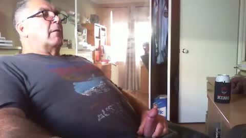 Snapshot of chalkstall chatting on January 13, 8:08 am Chalky online show from January 13, 8:08 am