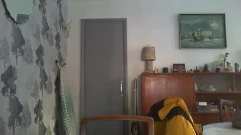 Snapshot of champers37 chatting on January 14, 9:24 am Champers online show from January 14, 9:24 am