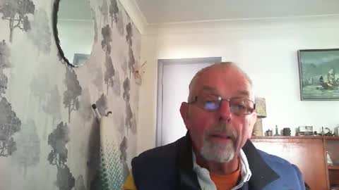 Champers online show from April 25, 2:14 pm