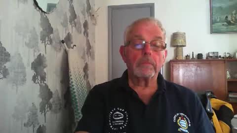 Champers online show from April 27, 9:29 am