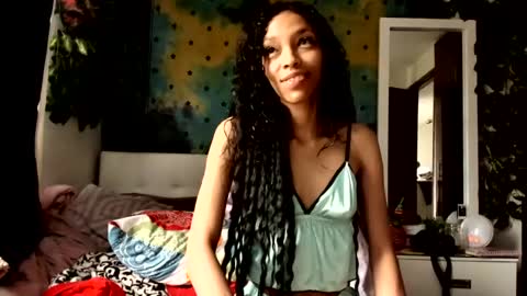 Snapshot of chaneel_ chatting on August 3, 3:16 pm Chanel M. online show from August 3, 3:16 pm