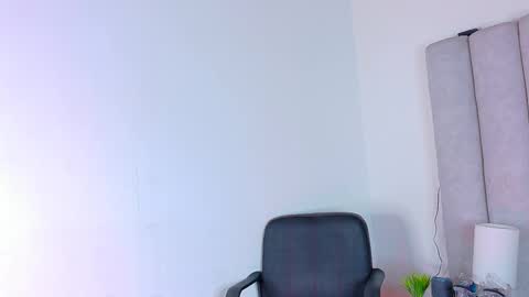 Snapshot of chaneladamss_ chatting on September 10, 2:55 am C H A N E L online show from September 10, 2:55 am