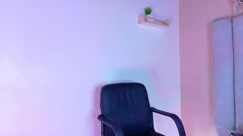 Snapshot of chaneladamss_ chatting on October 24, 3:03 am C H A N E L online show from October 24, 3:03 am