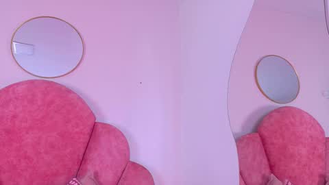 Snapshot of chaneladamss_ chatting on November 15, 3:48 am C H A N E L online show from November 15, 3:48 am