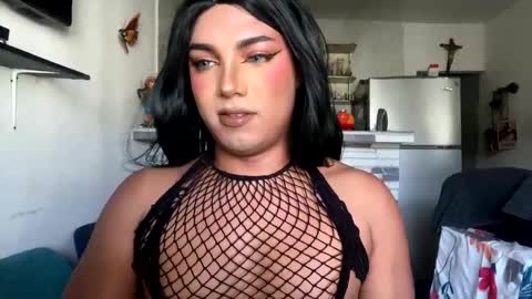 Snapshot of chanelfancy chatting on May 20, 12:33 pm chanelfancy online show from May 20, 12:33 pm