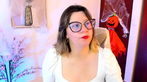 chanell online show from October 17, 1:25 pm