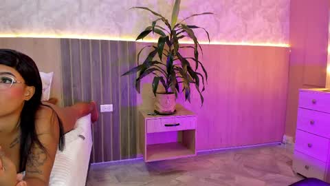 chanell_williams online show from June 9, 12:50 pm