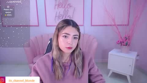 channel_blonde_a online show from December 30, 4:51 pm