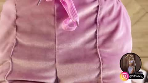 Snapshot of channelcrawford chatting on February 19, 3:35 am ChannelCrawford online show from February 19, 3:35 am