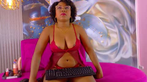 channelcroix online show from November 18, 8:02 pm