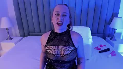 Channelfox  online show from September 20, 7:59 pm