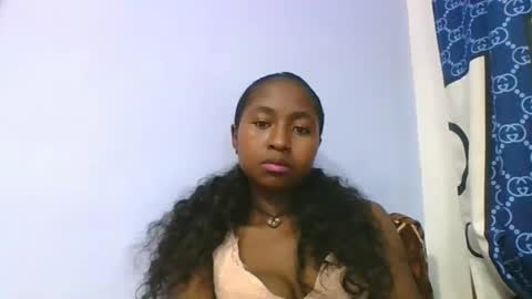 Snapshot of chantale483461 chatting on March 6, 6:54 am chantale483461 online show from March 6, 6:54 am