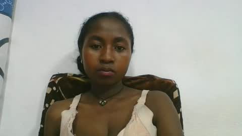 Snapshot of chantale483461 chatting on March 7, 6:05 pm chantale483461 online show from March 7, 6:05 pm